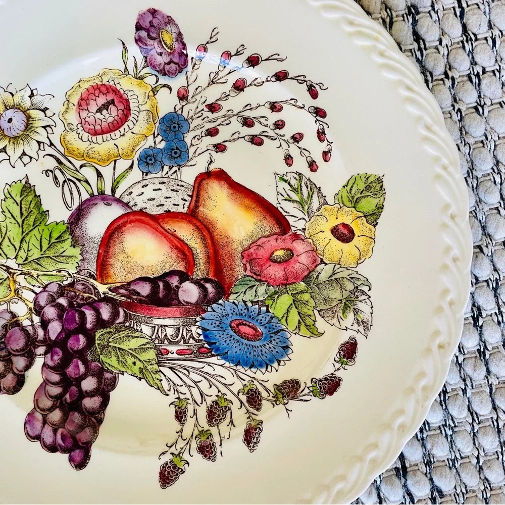 VINTAGE VERNON‎ KILNS “Fruitdale” Platter, Wonderful Condition